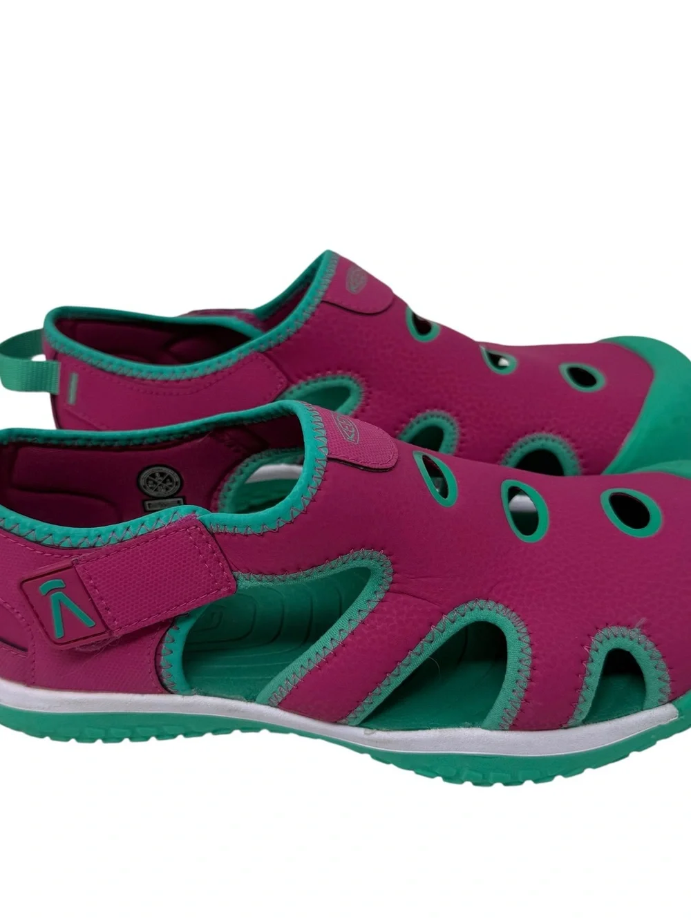 Keen Stingray Youth Size 6 Water Sandals